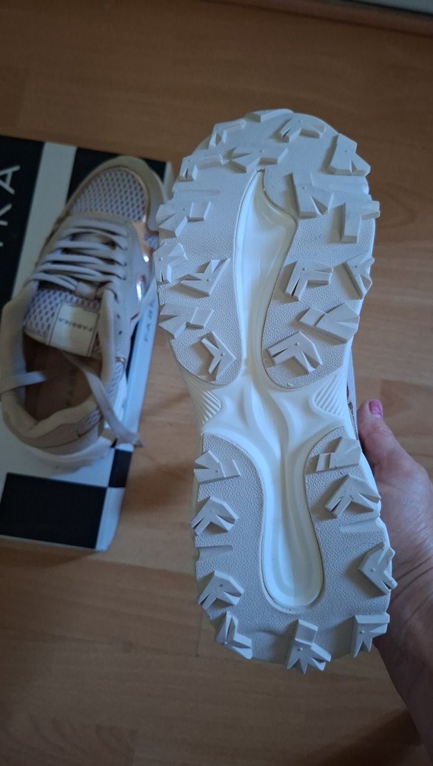 Beyaz Renkli Ruffle Detaylı Kadın Spor Ayakkabı - Görsel 3