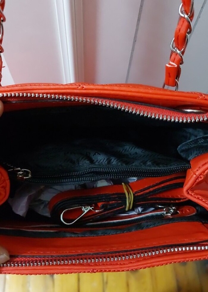 ÇANTA#KOL ÇANTASI#POSTACI #PRADA#TOTE - Görsel 3