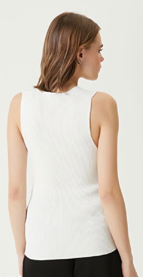 Network Kadın Beyaz V Yaka Kolsuz triko - Görsel 4