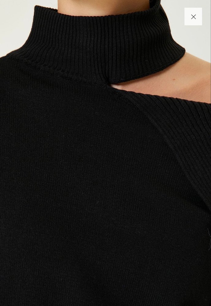 Düşük Omuzlu Siyah Örgü Kadın Kazak - Görsel 2