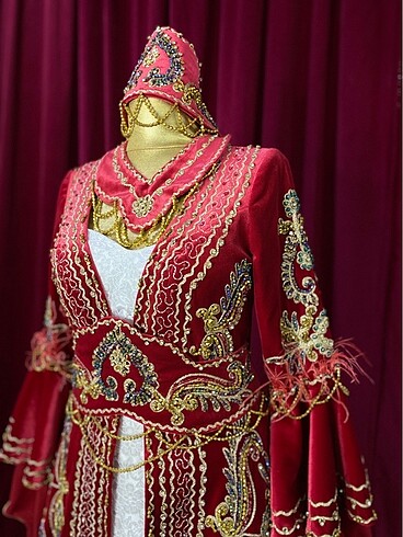 38 Beden kırmızı Renk KAFTAN 70