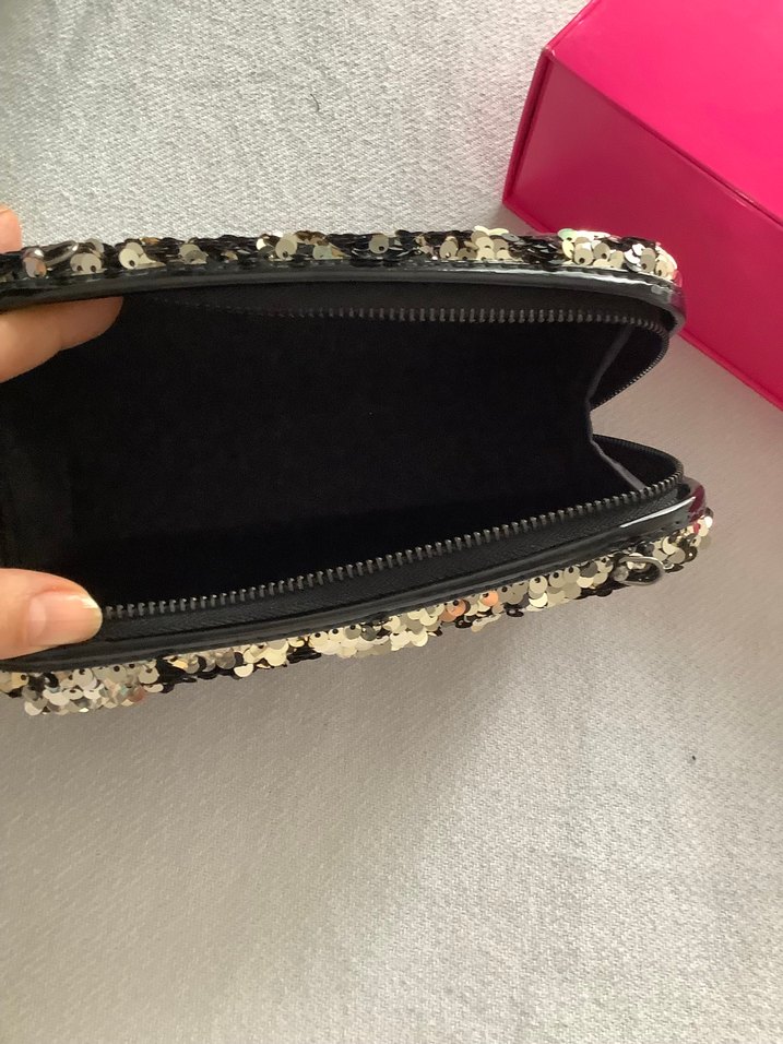 Altın Pul Detaylı Kadın Portföy Çanta - Görsel 2