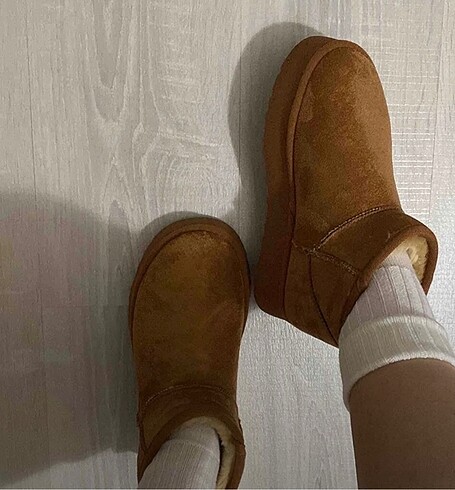 Ugg Ugg bot
