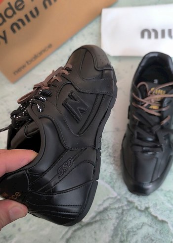 New Balance New Balance 530 Miu Miu