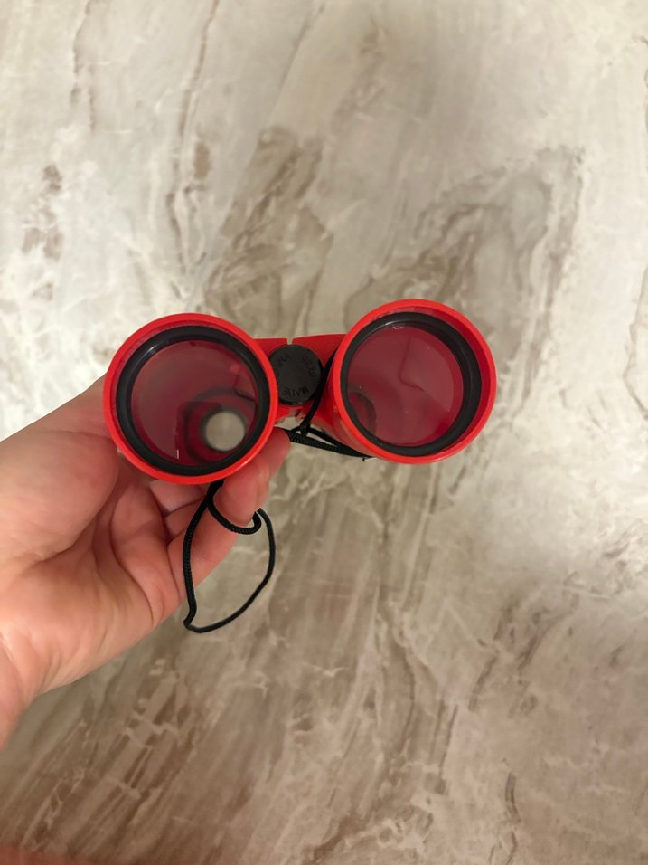 Kırmızı Renkli Dürbün - Görsel 2