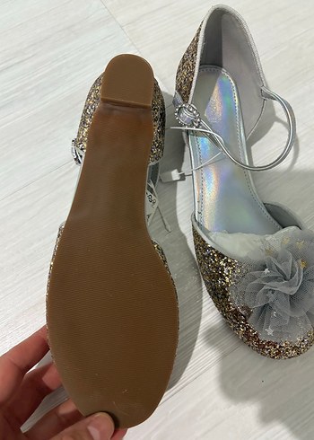 Kız Çocuk Altın Simli Babet Ayakkabı - Görsel 3