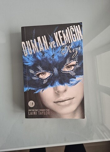 Duman ve kemiğin kızı