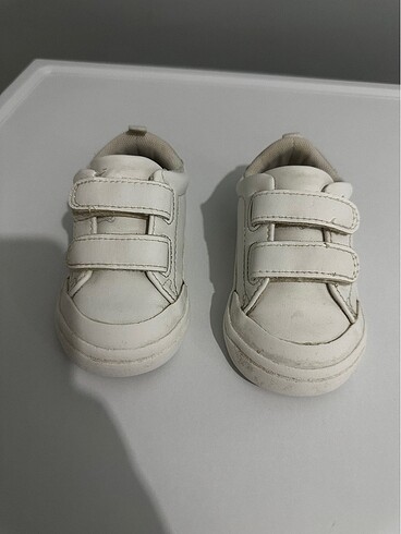HM unisex spor ayakkabı