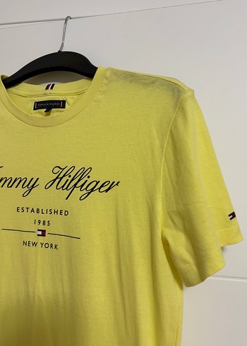 s Beden Tommy Hilfiger Sarı Tişört