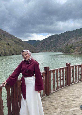 Bordo bağlamalı gömlek - Görsel 2