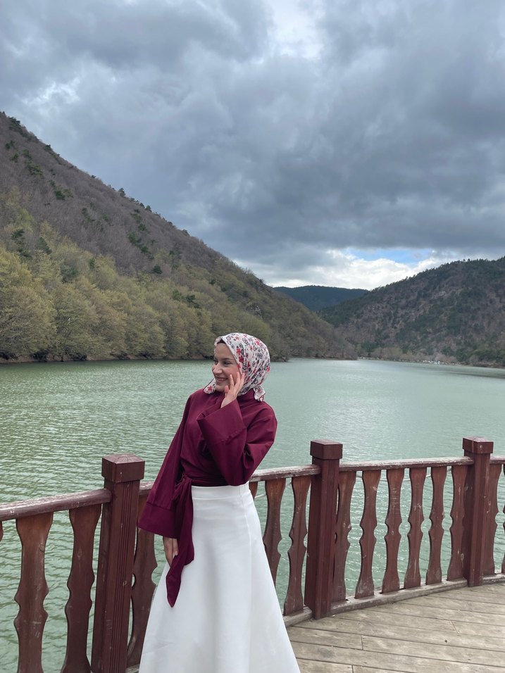 Bordo bağlamalı gömlek - Görsel 4