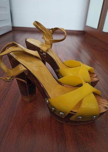 Siyah simli Yılan Desenli Platform Topuklu Kadın Ayakkabı - Görsel 5