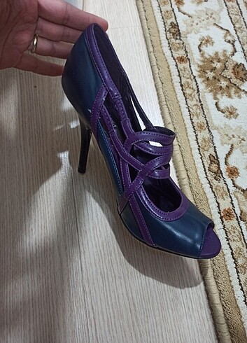 Topuklu ayakkabı - Görsel 2