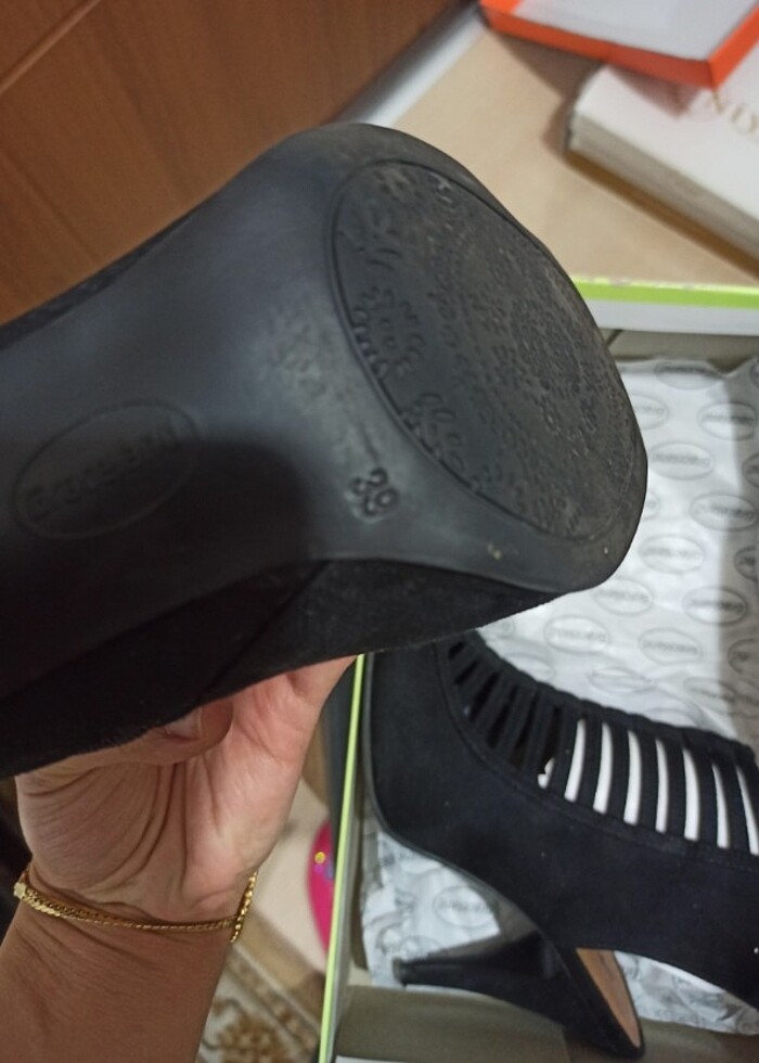 Çizgili topuklu ayakkabı - Görsel 3