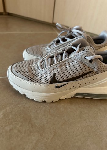 38 Beden gri Renk Nike Air Max Pulse