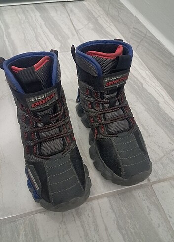29 Beden lacivert Renk Skechers erkek çocuk ışıklı bot 29numara