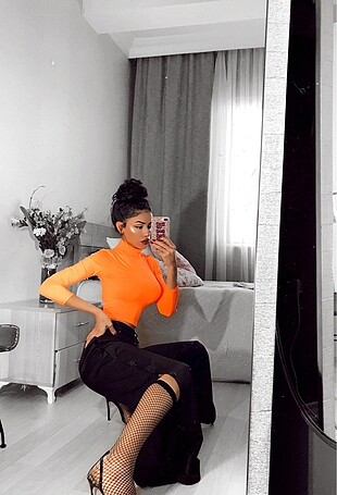 Neon bershka bluz