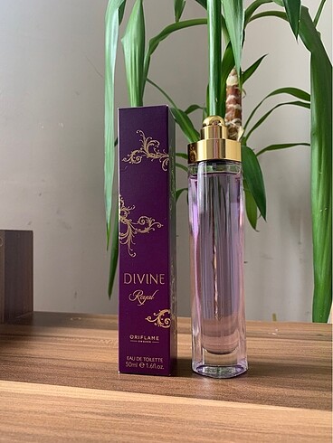 Oriflame divine royal