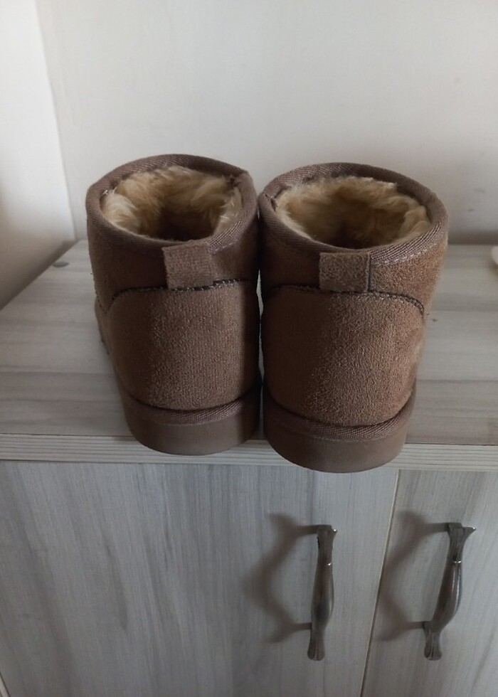Ugg bot - Görsel 2