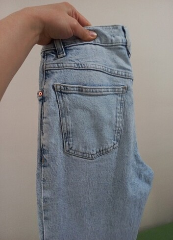 34 Beden mavi Renk Mango jean