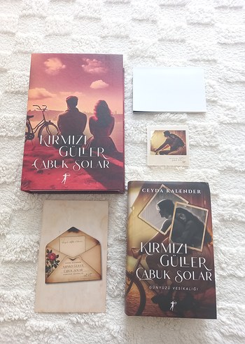 Kırmızı Güller Çabuk Solar - Ceyda Kalender