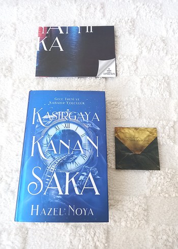 Kasırgaya Kanan Saka - Hazel Noya