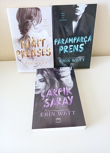 Kağıt Prenses, Paramparça Prens, Çarpık Saray 