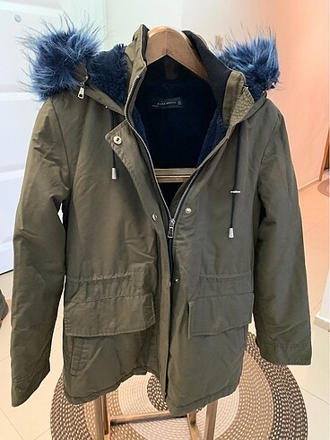 Zara Parka M