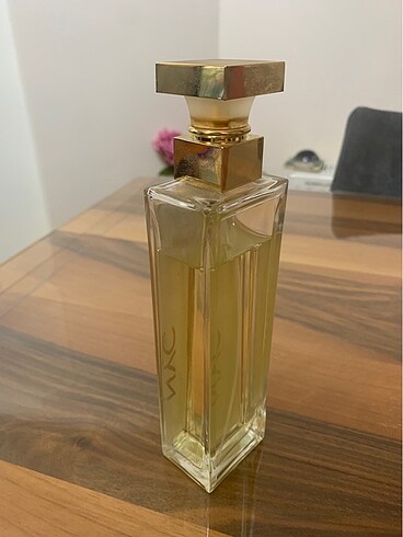 Beden Elizabeth Arden 5th Avenue Parfüm