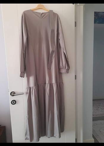 Uzun Bol Kesim Kemerli Elbise - Görsel 5