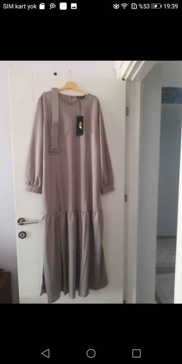 Uzun Bol Kesim Kemerli Elbise - Görsel 4