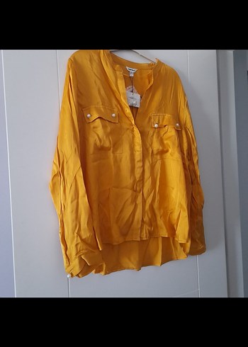 Sarı Düğmeli Kadın Gömlek - Görsel 3