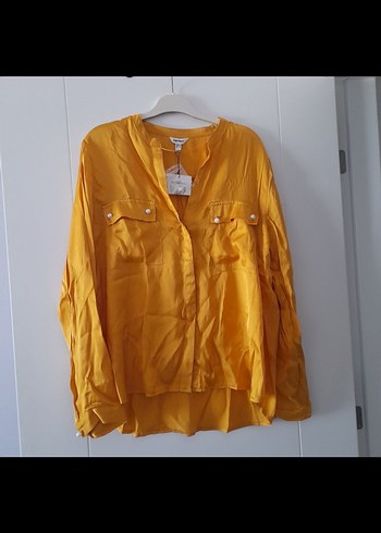 Sarı Düğmeli Kadın Gömlek - Görsel 2