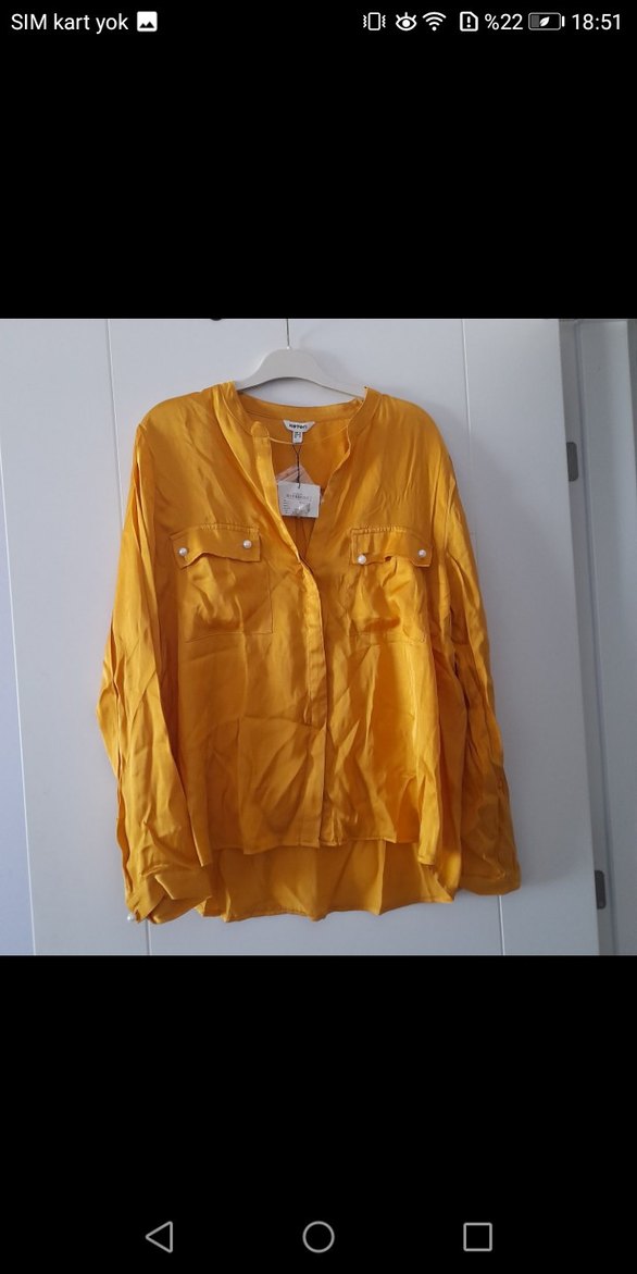 Sarı Düğmeli Kadın Gömlek - Görsel 2