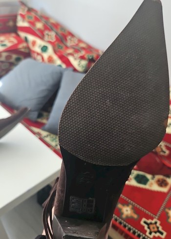 37 Beden Kahverengi Püsküllü Süet Kadın Bot