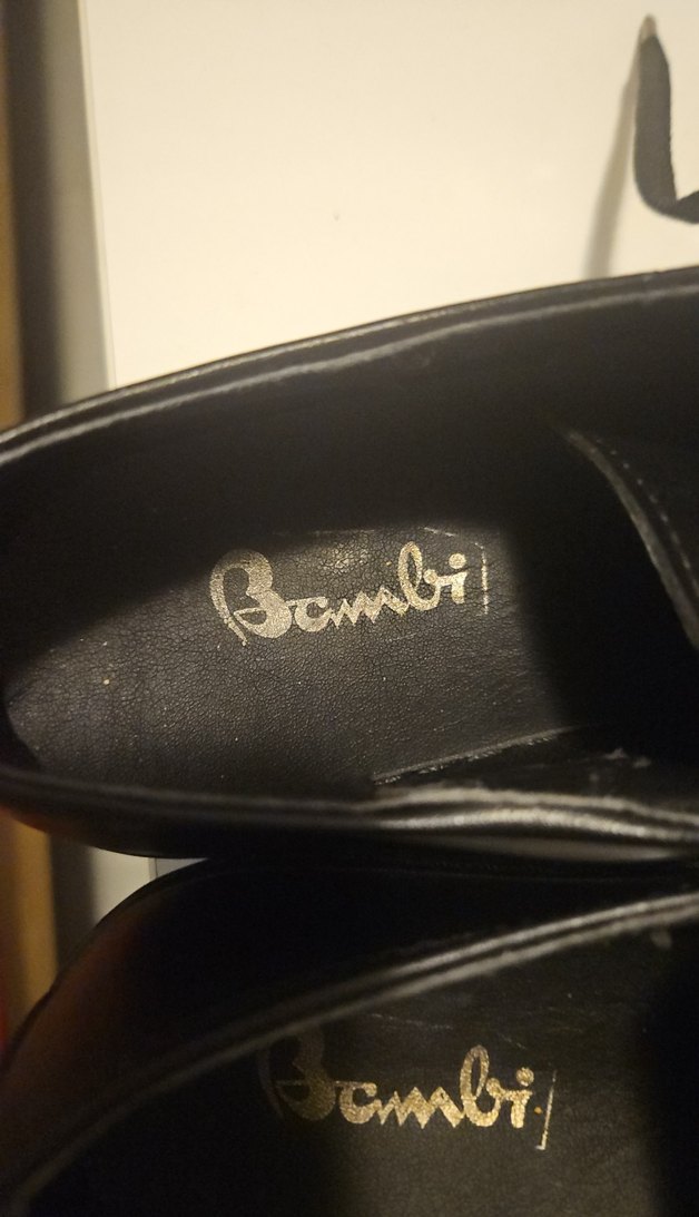 Tokalı Siyah ayakkabı - Görsel 2