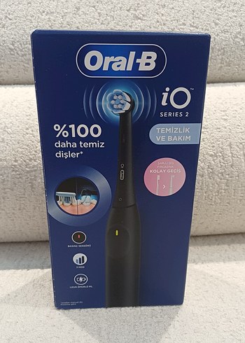 Oral-B iO 2 Şarjlı Diş Fırçası - Seyahat Kabı ile birlikte