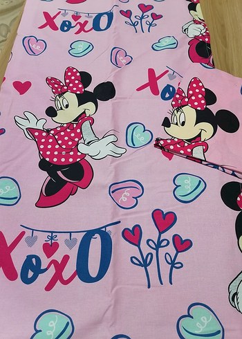 Pembe Baskılı Minnie Mouse pike yastık kılıfı