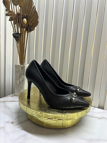 Balenciaga Siyah hakiki deri topuklu ayakkabı