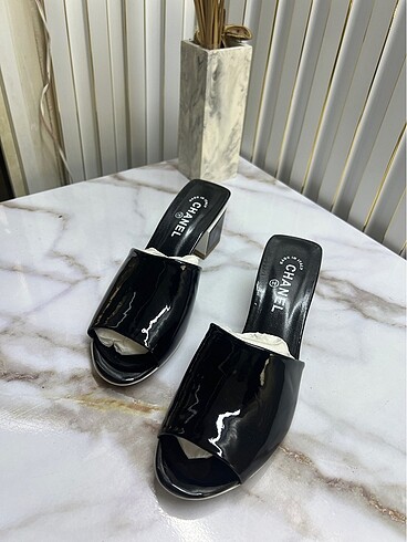 Chanel Chanel hakiki deri rugan topuklu ayakkabı
