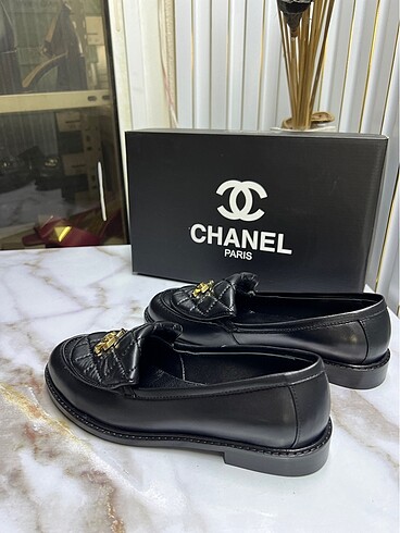 39 Beden siyah Renk Chanel hakiki deri loafer