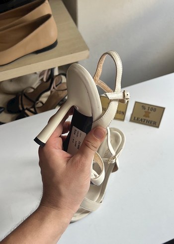 37 Beden Bej Tokalı Stiletto Topuklu Kadın Ayakkabı