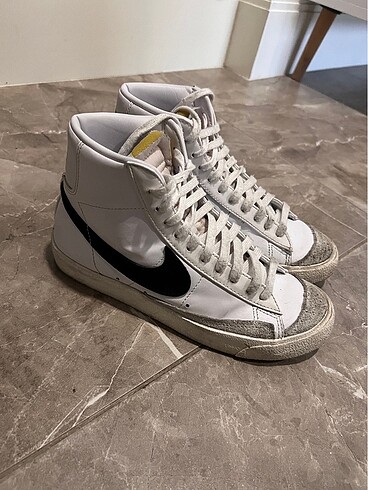 Nike blazer