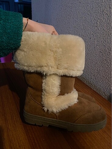 Diğer Ugg model yurt dışı ürünü