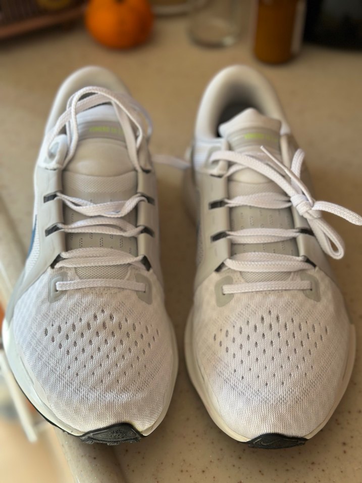 Nike Air Zoom Vomero 16 Erkek Koşu Ayakkabısı Beyaz - Görsel 2