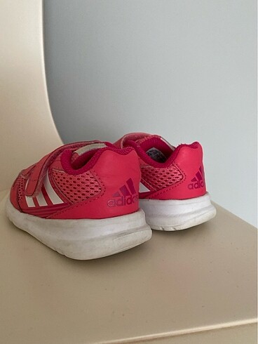 Orjinal adidas spor ayakkabı temiz kullanılmış