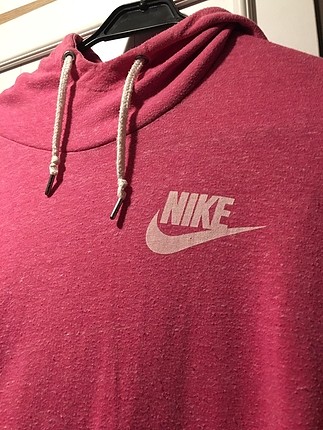 Nike pembe sweatshirt 