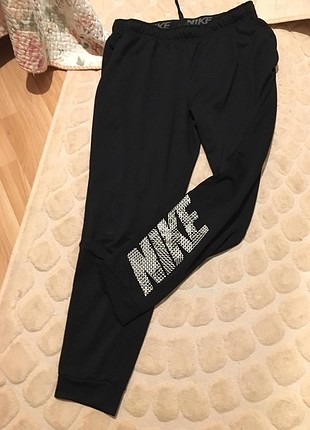 l Beden siyah Renk Nike eşofman altı