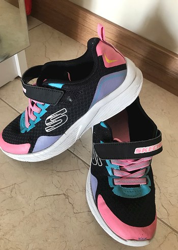 Skechers Kız Çocuk Pembe Bağcıklı Spor Ayakkabı - Görsel 3