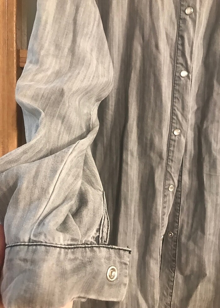 Ghisa markalı kot gömlek - Görsel 3